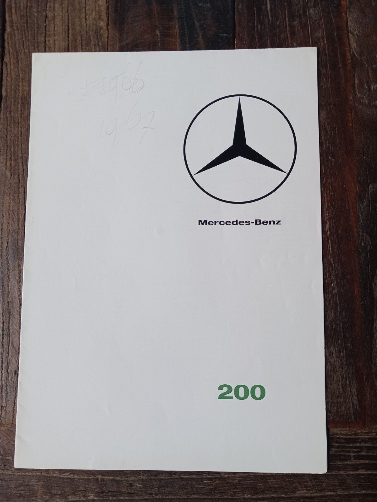 Mercedes-Benz 200 folder 1967, Ophalen of Verzenden, Gelezen, Mercedes