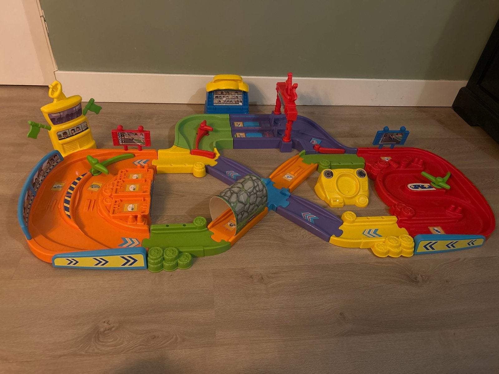 VTech Toet Toet Auto's Racebaan - zonder auto’s, Overige aandrijving, Ophalen, Overige merken, Racebaan