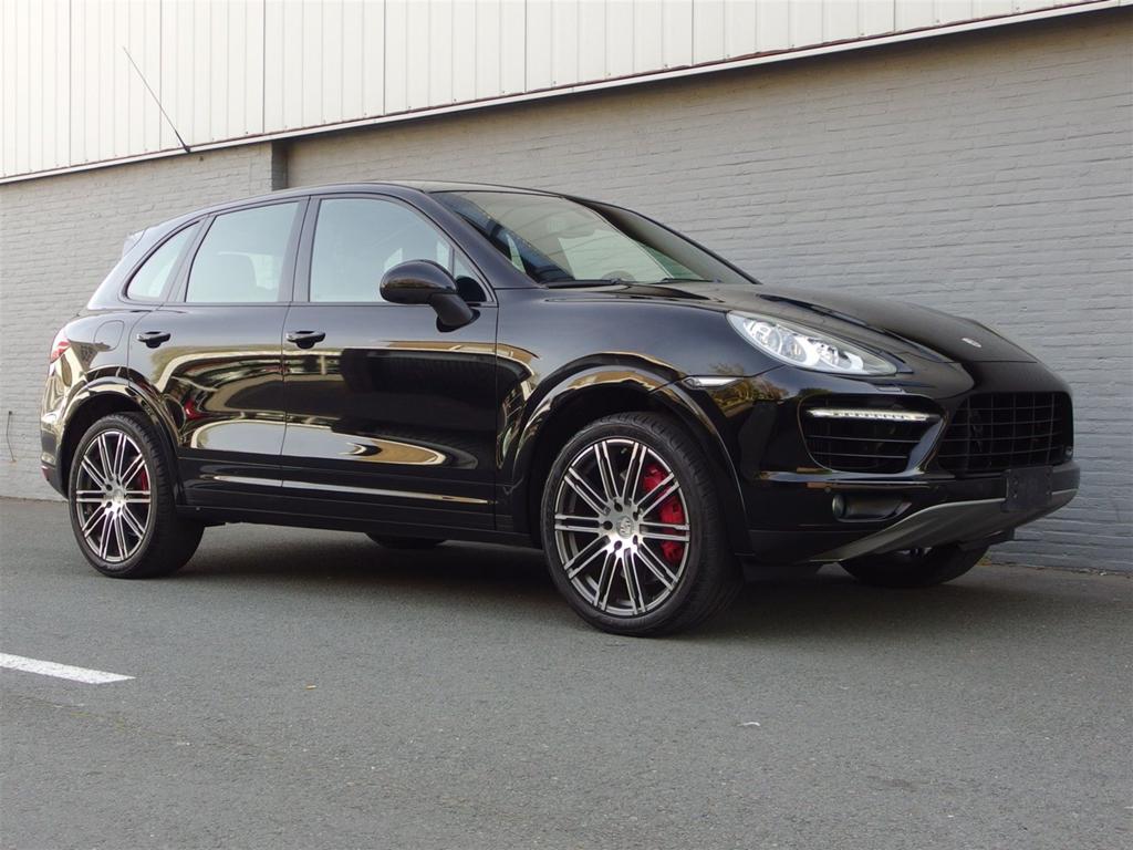 Porsche Cayenne Turbo 4.8L 2011 Zeer mooi / Prijs = incl. BT, Auto's, Automaat, Cayenne, 496 pk, Zwart