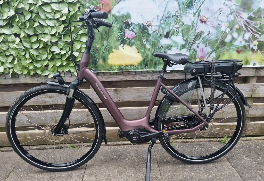 batavus finez ego HMB N7 49 cm bosch plus 400 wh 882 km, Fietsen en Brommers, Fietsen | Dames | Moederfietsen, Ophalen, 2 zitjes