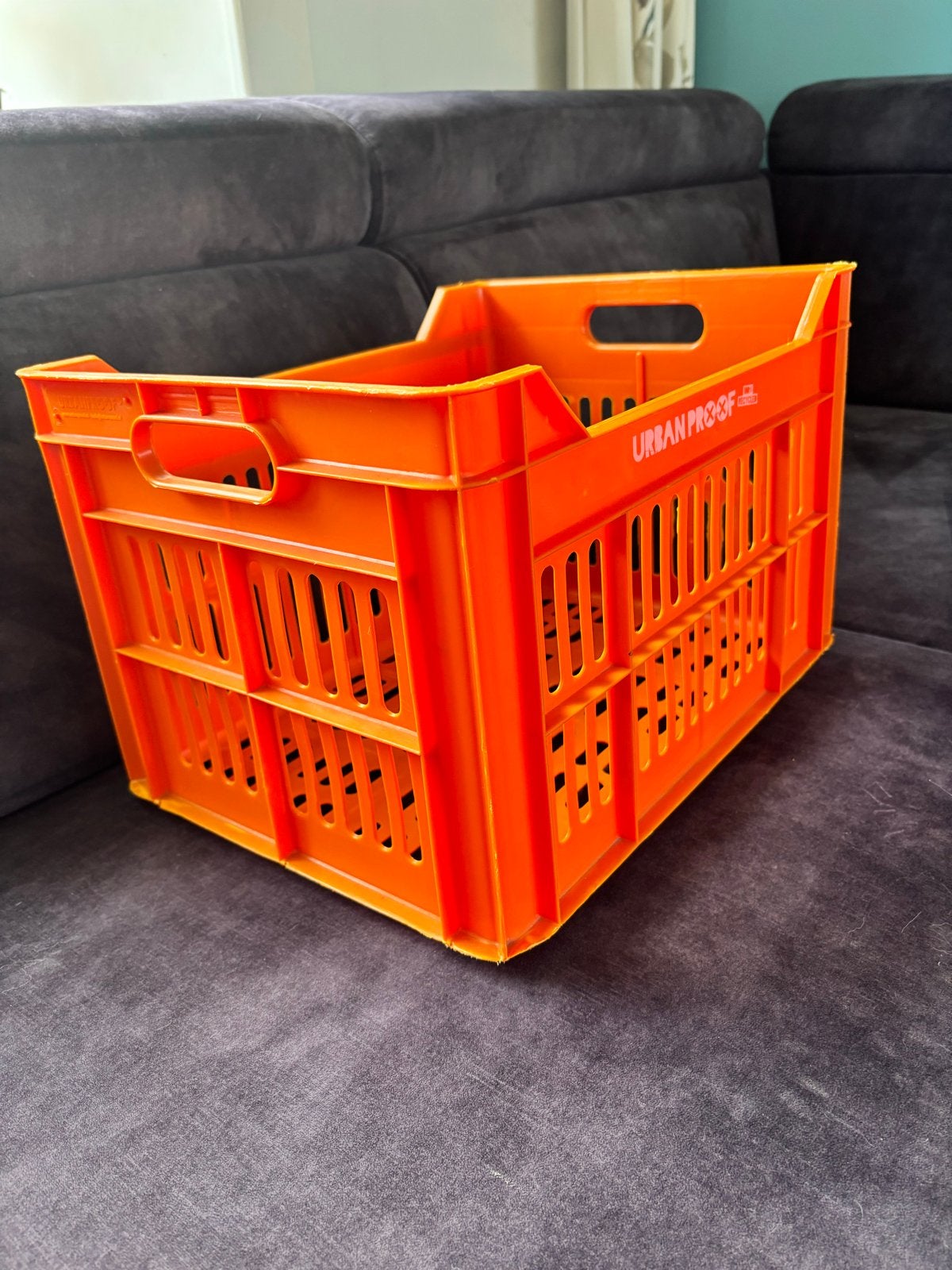 Oranje krat - Urban Proof, Ophalen, Gebruikt, 40 tot 60 cm, 50 tot 75 cm