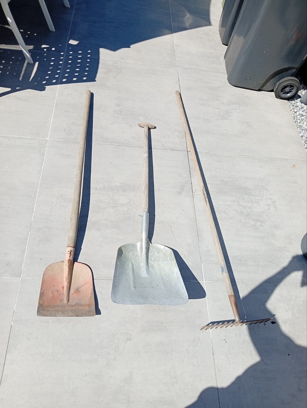 Tuin gereedschap set: 2 schoppen en 1 hark, Tuin en Terras, Hand-tuingereedschap, Ophalen, Gebruikt, Schop