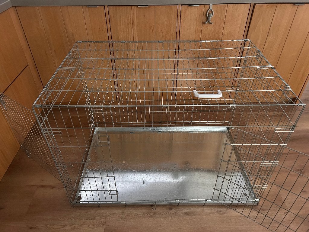 honden bench, Ophalen, Zo goed als nieuw