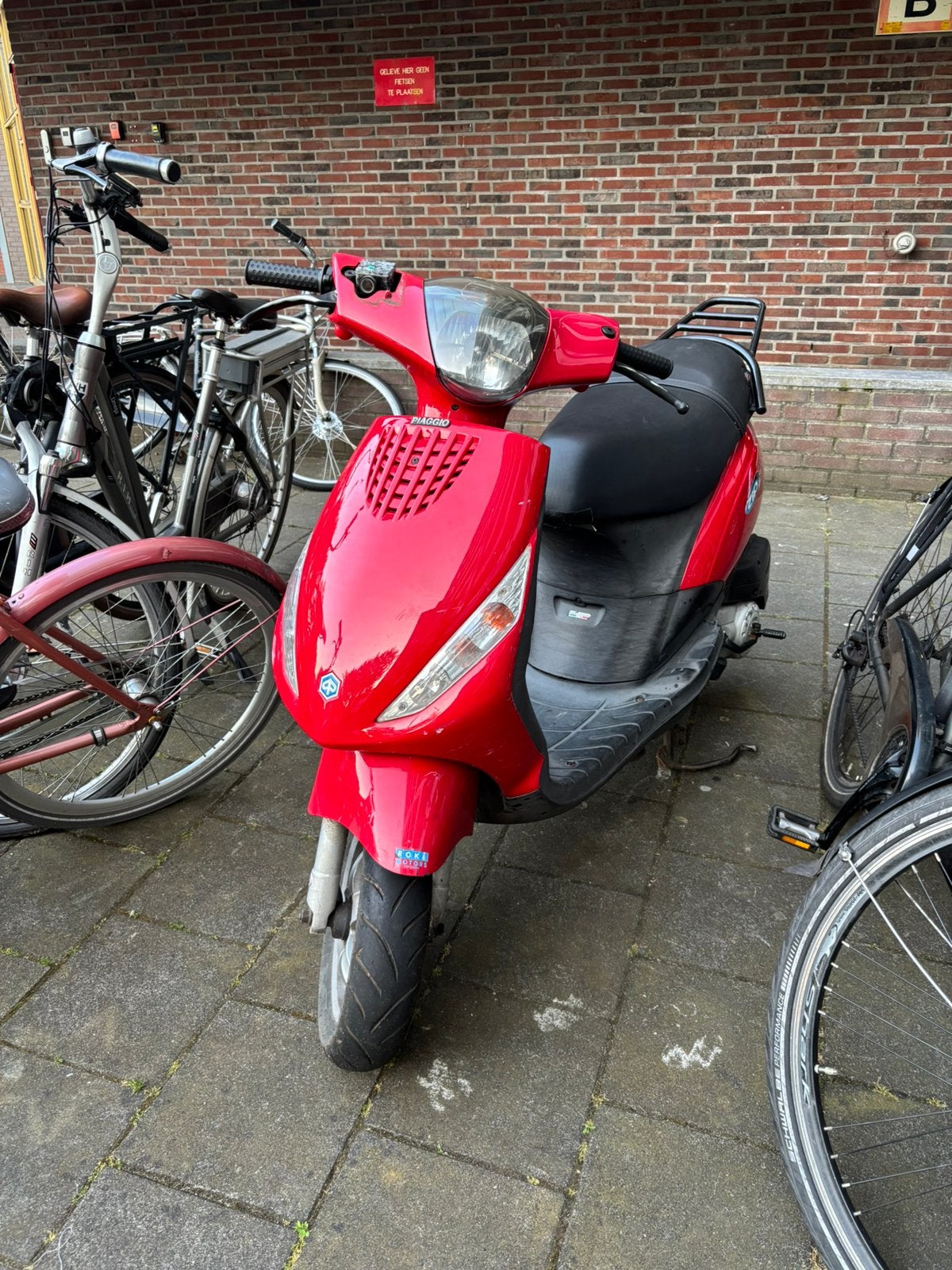 Piaggio zip 4 takt snor, Ophalen, Maximaal 45 km/u, Zip, Zo goed als nieuw
