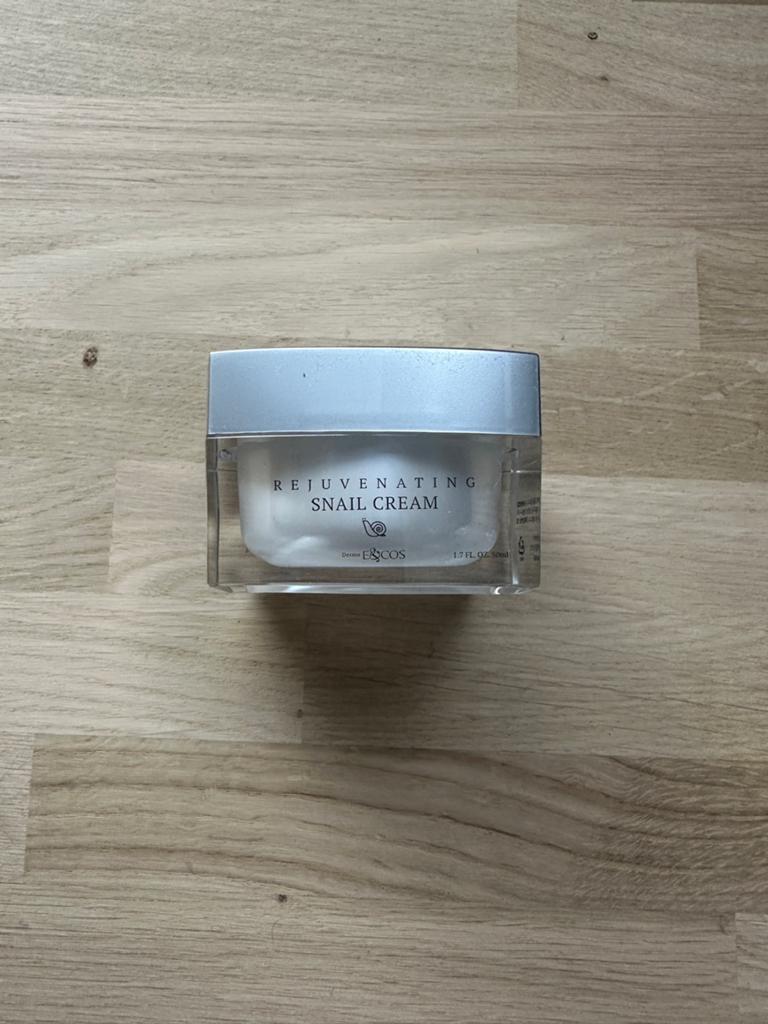 Rejuvenating Snail Cream - E&COS - Nieuw in doos, 50ml, Ophalen of Verzenden, Zo goed als nieuw, Gehele gezicht, Verzorging