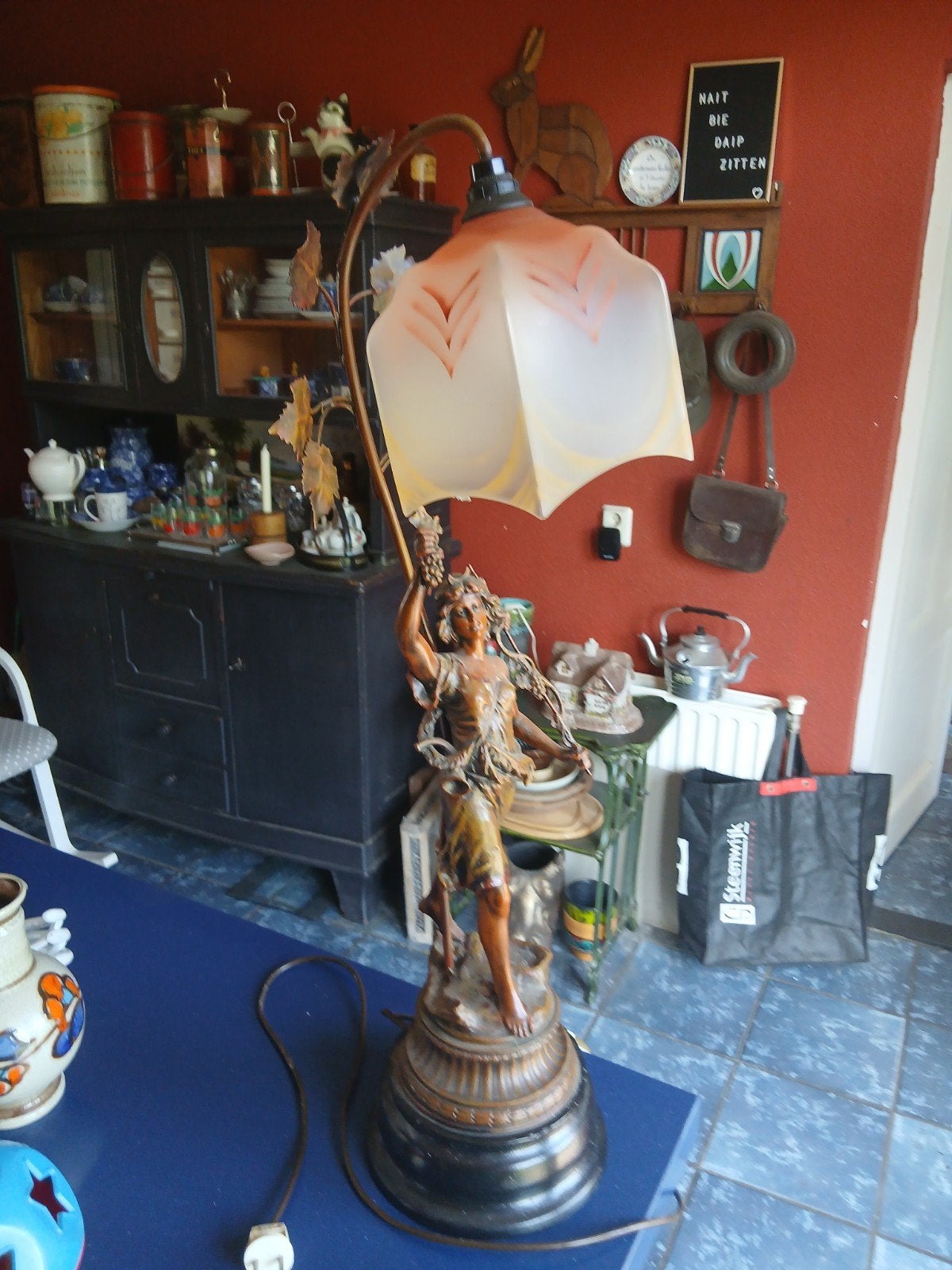 Art Nouveau bronskleurige tafellamp met vrouw figuur, Ophalen