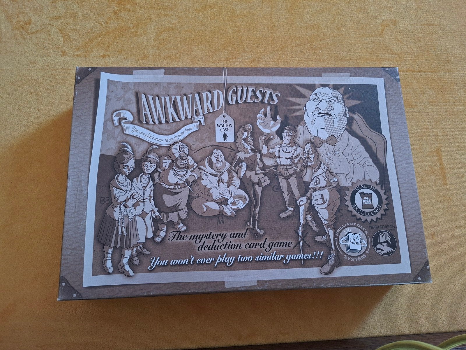 Awkward Guests: The Walton Case - Deductie kaartspel, Vijf spelers of meer, Ophalen of Verzenden, Zo goed als nieuw, Megacorpin Games