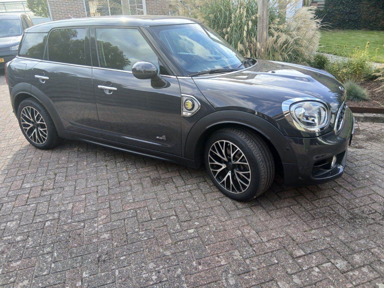 Mini Countryman 1.5 E 136pk All4 Aut. 2019 Grijs, Auto's, 136 pk, Zwart, Countryman, 3 cilinders