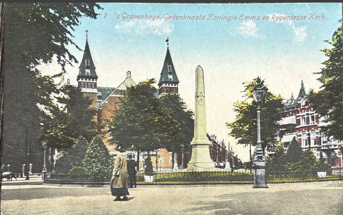 Den Haag, gedenknaald koningin Emma en Regentesse Kerk, Ophalen of Verzenden, 1920 tot 1940, Gelopen, Zuid-Holland