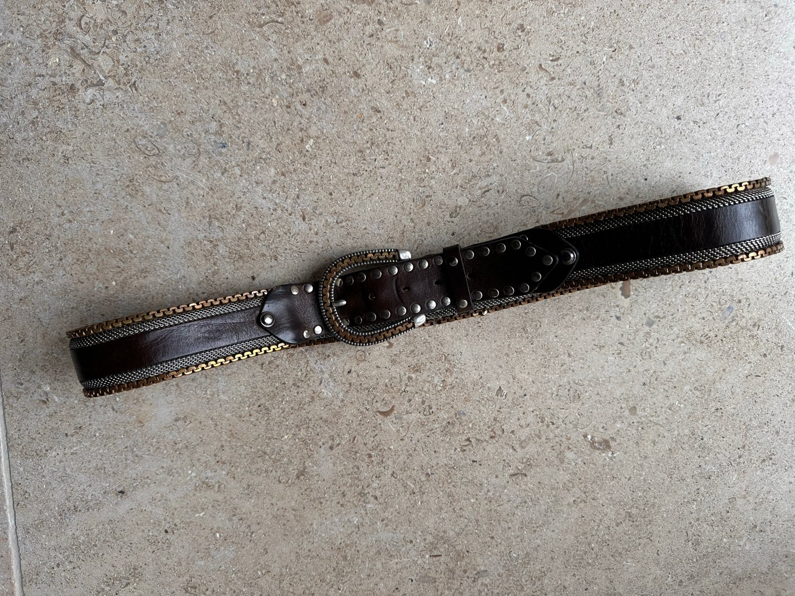Nanni Bruine Leren Studded Riem - Maat 95, Echt leder, 90 tot 100 cm, Ophalen of Verzenden, Gedragen