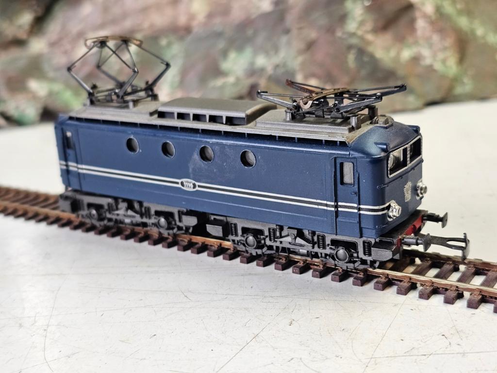 Modeltrein Ho rivarossi NS-1100 rijd niet!, Hobby en Vrije tijd, Modeltreinen | H0, Gebruikt, Ophalen of Verzenden, NS, Roco