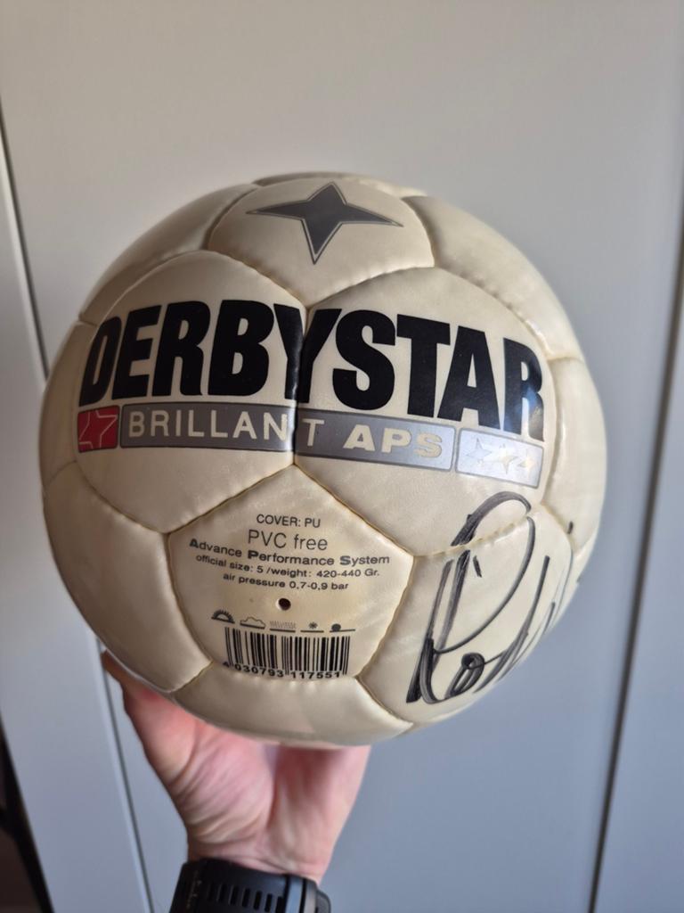 Rod Stewart Gesigneerde Derbystar Brillant APS Voetbal, Ophalen of Verzenden, Zo goed als nieuw, Pop