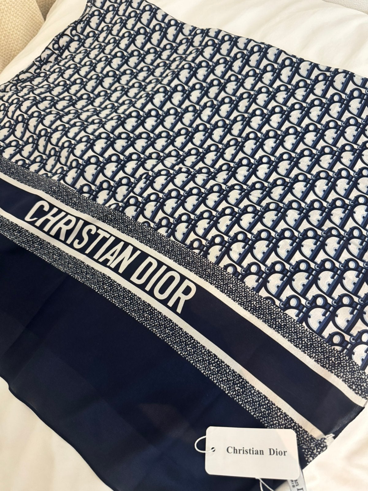 Christian dior sjaal, Verzenden, Zo goed als nieuw, Maat 46/48 (XL) of groter, Sjaal
