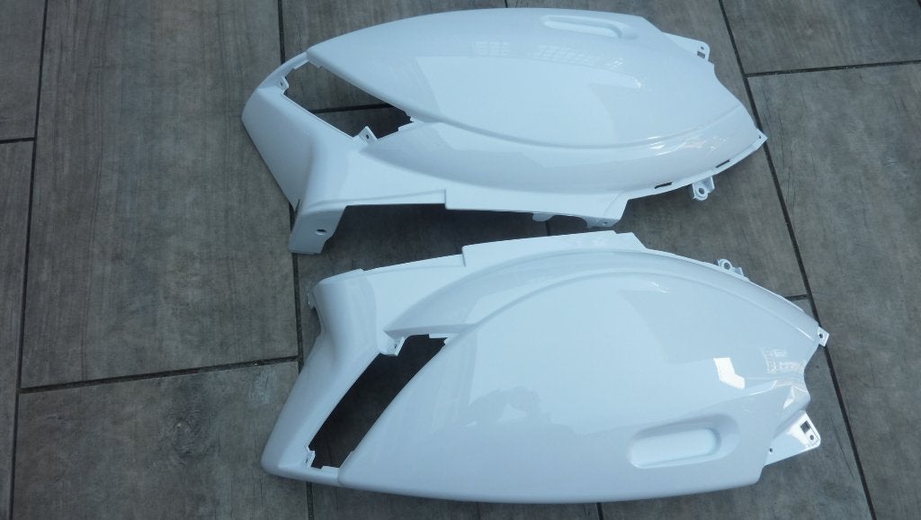 Piaggio Zip set achterkappen wit of zwart, Fietsen en Brommers, Brommeronderdelen | Scooters, Ophalen of Verzenden, Nieuw, Kap
