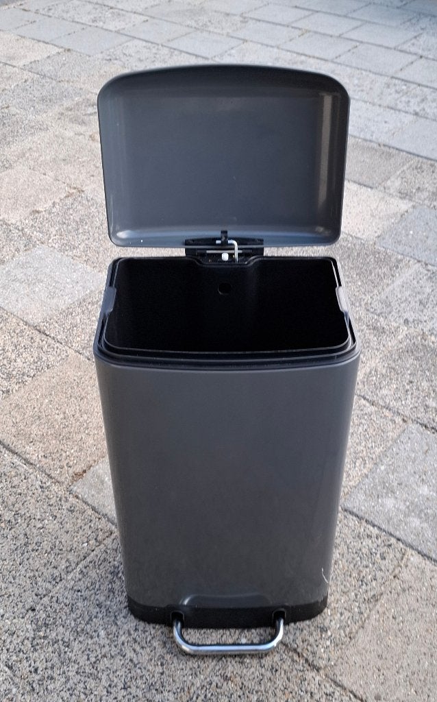 Prullenbak KELA davino 30 liter, Ophalen, 50 – 75, Met pedaal, Nieuw