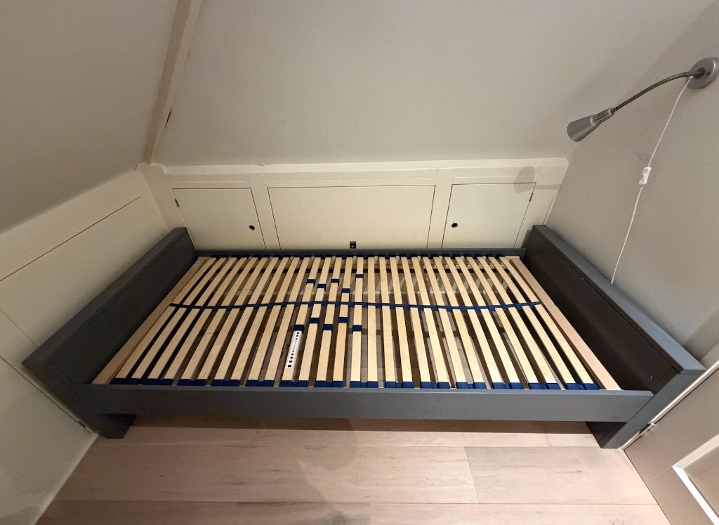 Woood Bed Morris, Huis en Inrichting, Ophalen, 90 cm, Eenpersoons, Zo goed als nieuw