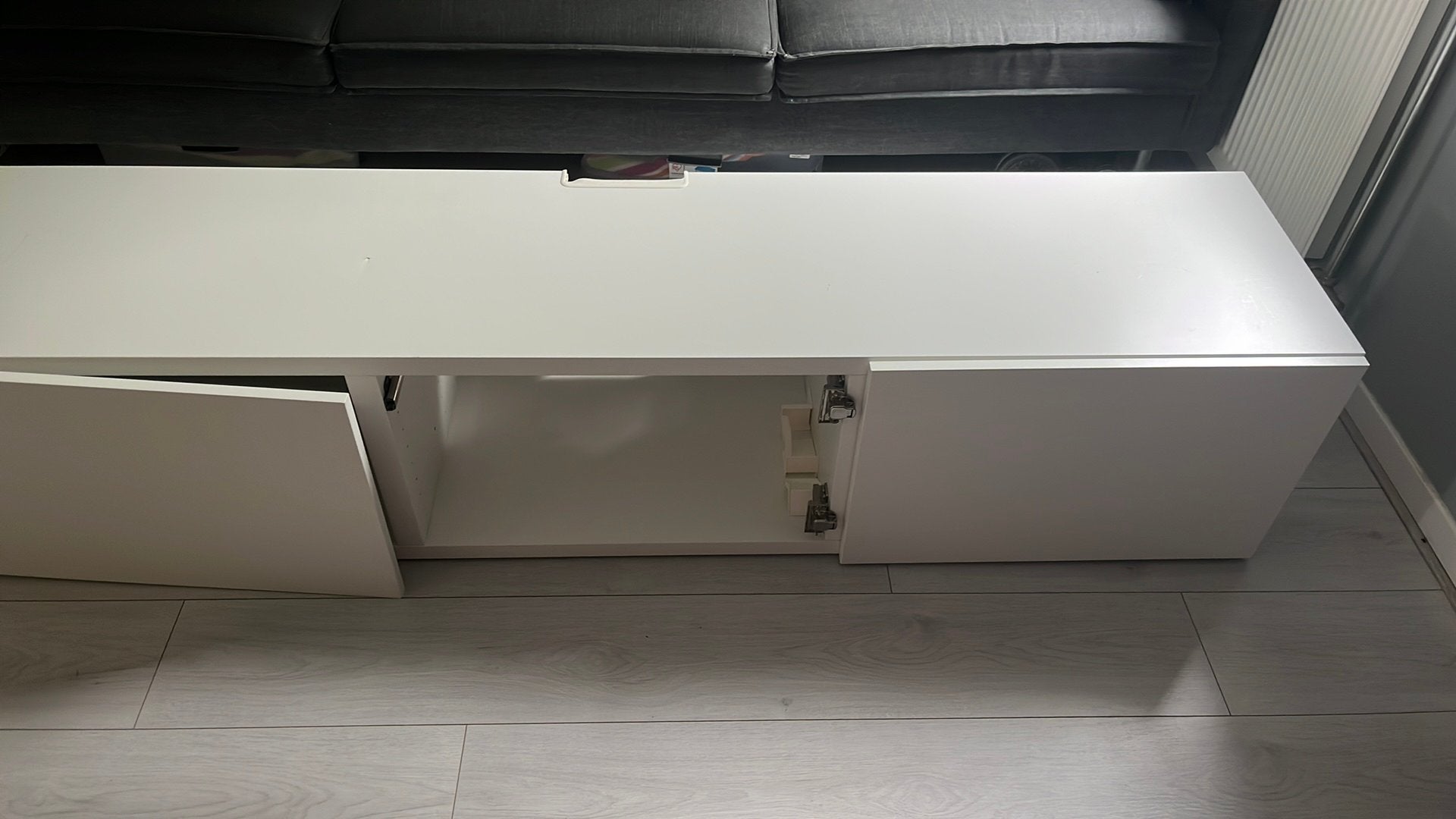 Tv kast besta ( ikea )  met deurtjes., Ophalen, Gebruikt