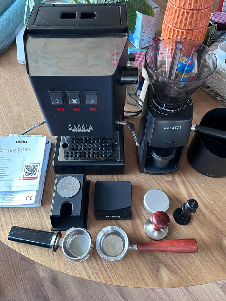 Gaggia classic E24 classic blue (MET GARANTIE), Witgoed en Apparatuur, Koffiezetapparaten, Zo goed als nieuw, Koffiebonen, Espresso apparaat