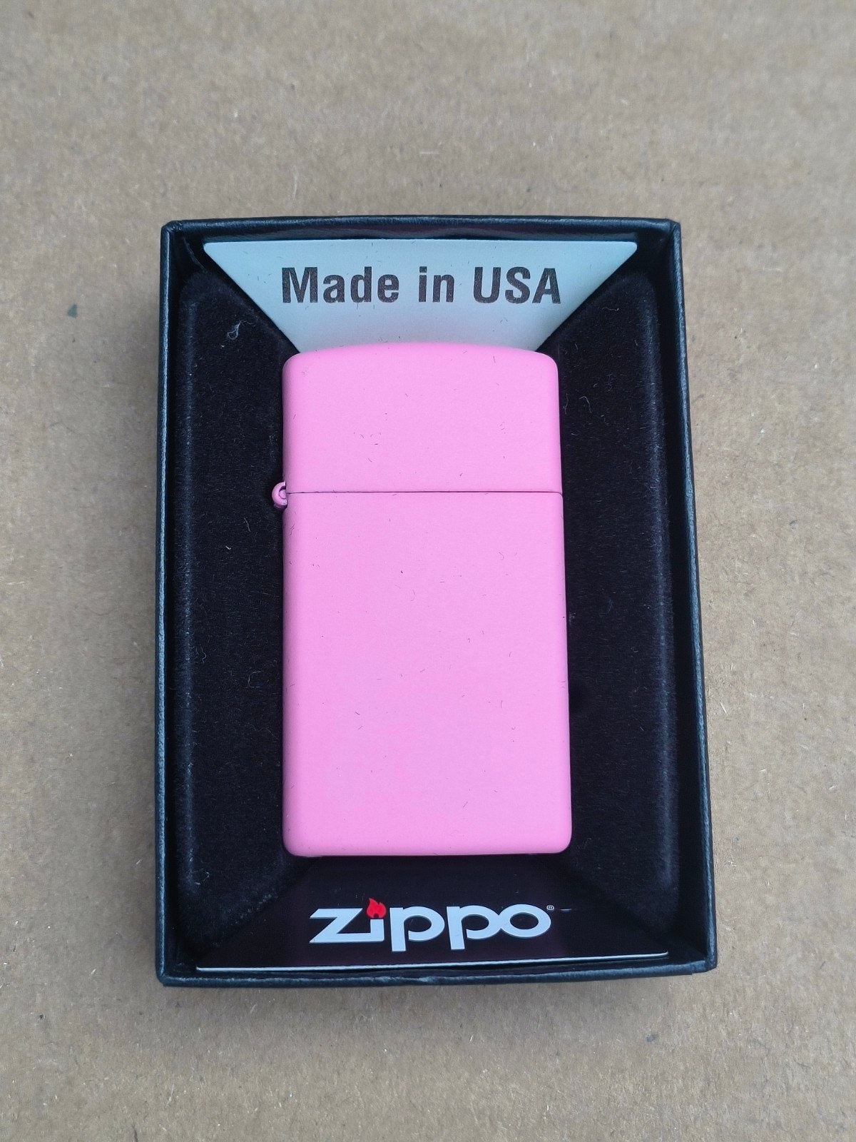 Zippo Slim Pink, Ophalen, Aansteker