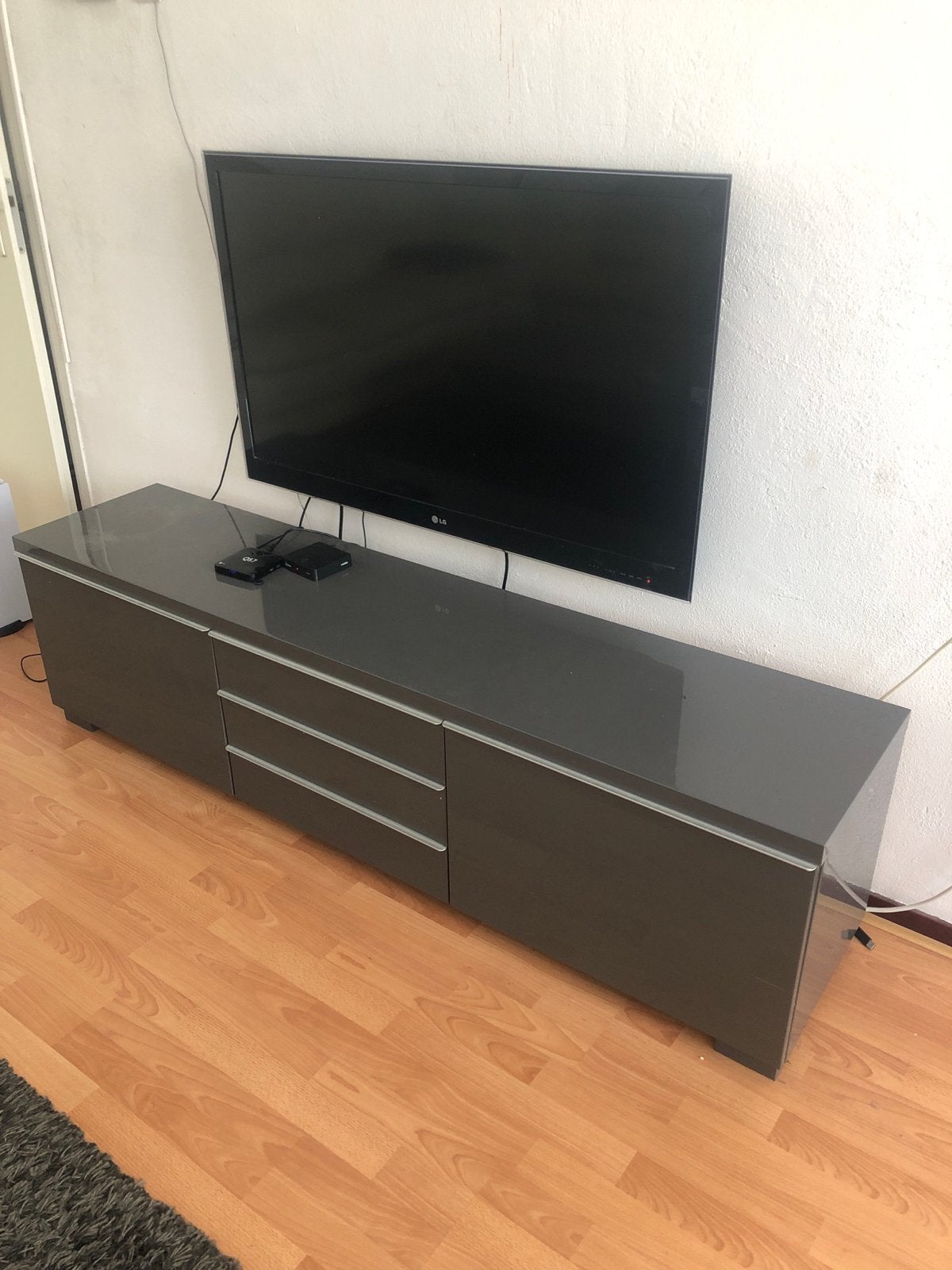 Moderne TV-meubel/dressoir, hoogglans grijs, Ophalen, Overige materialen, Gebruikt, 150 tot 200 cm