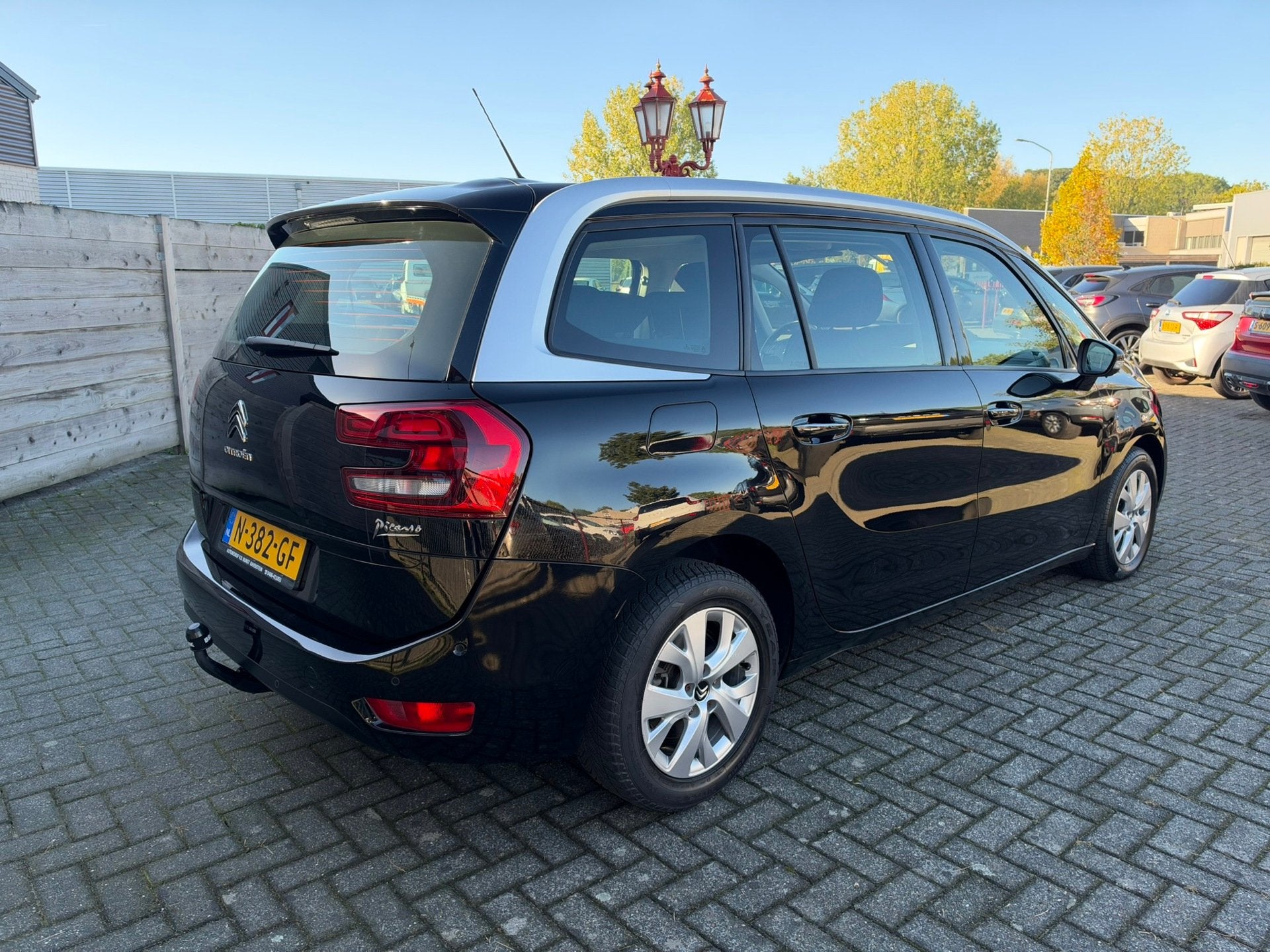Citroen Grand C4 Picasso 1.2 PureTech Feel | Automaat | Trek, Auto's, Stof, Gebruikt, 1199 cc, Met garantie (alle)