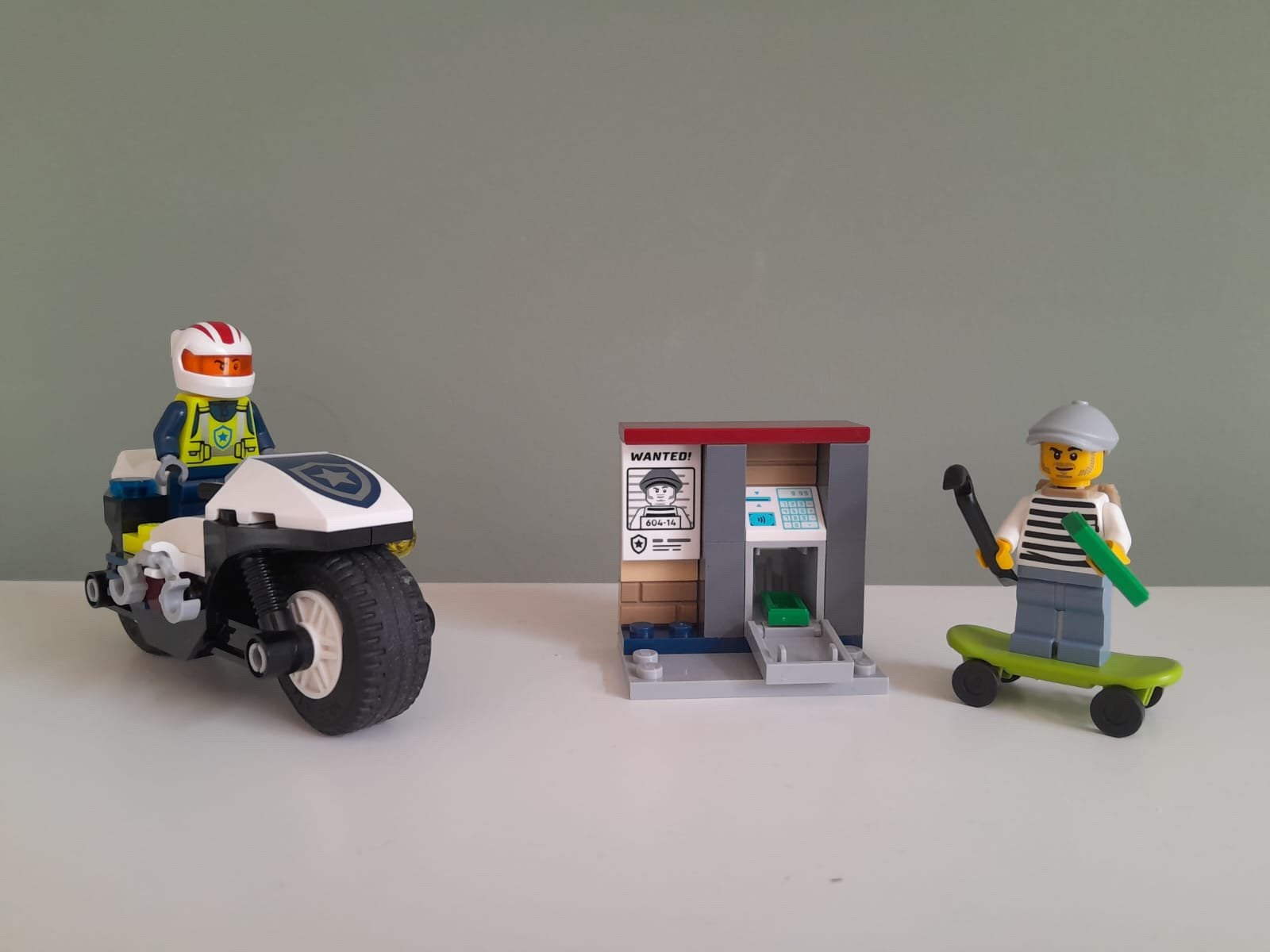Lego 60455: politiemotor met pinautomaat dief, Ophalen of Verzenden, Zo goed als nieuw
