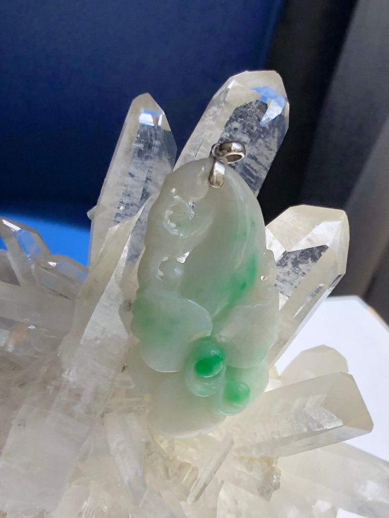 Natuurlijk jade jadeiet hanger( FEI CUI) in bloemenmotief, Ophalen of Verzenden, Nieuw, Zilver, Overige materialen
