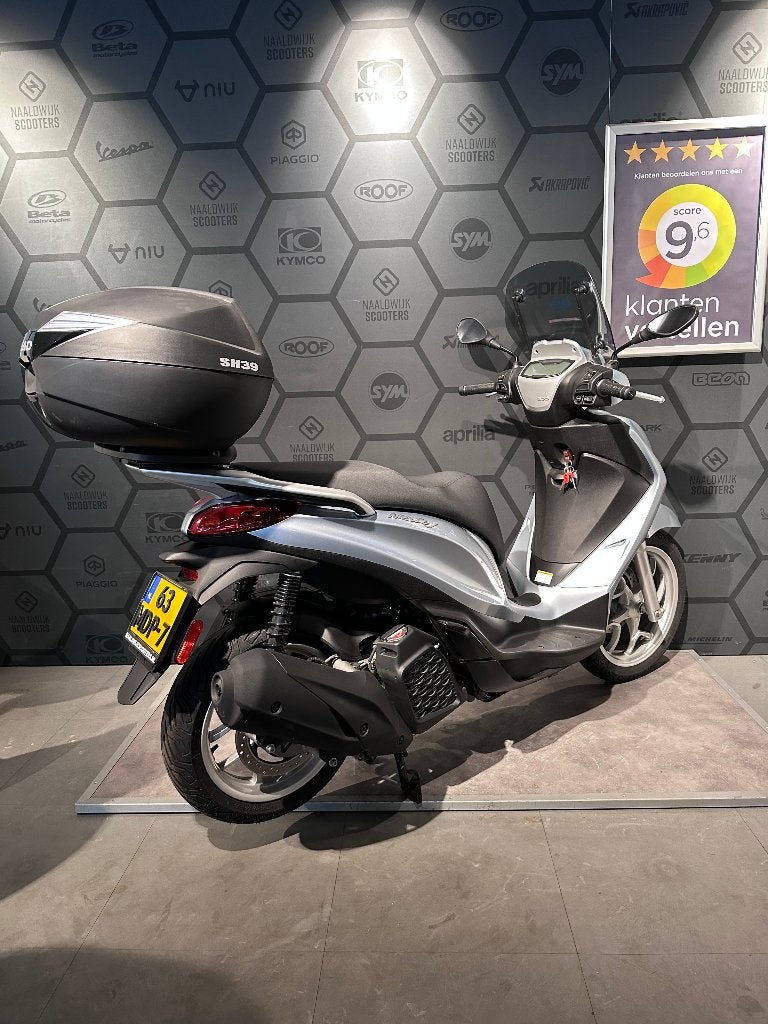 PIAGGIO MEDLEY 200 2025 1.140KM, Motoren, Scooter, Occasion, Bedrijf, ABS