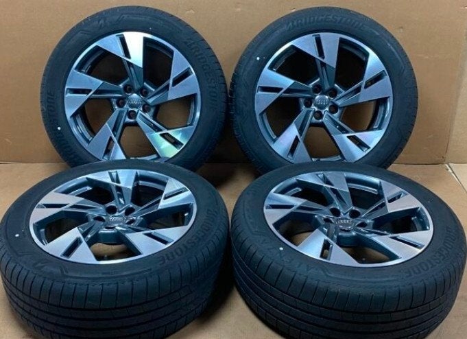 Set van 4 Audi velgen met Bridgestone zomerbanden, Ophalen, Gebruikt, Banden en Velgen, Personenwagen