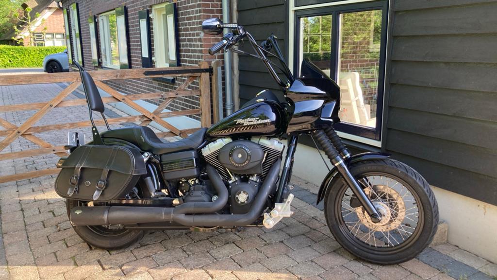 Harley-Davidson Dyna FXDB Street Bob 2007 - Uniek & Compleet, 2 cilinders, Sportuitlaat, Gebruikt, Particulier