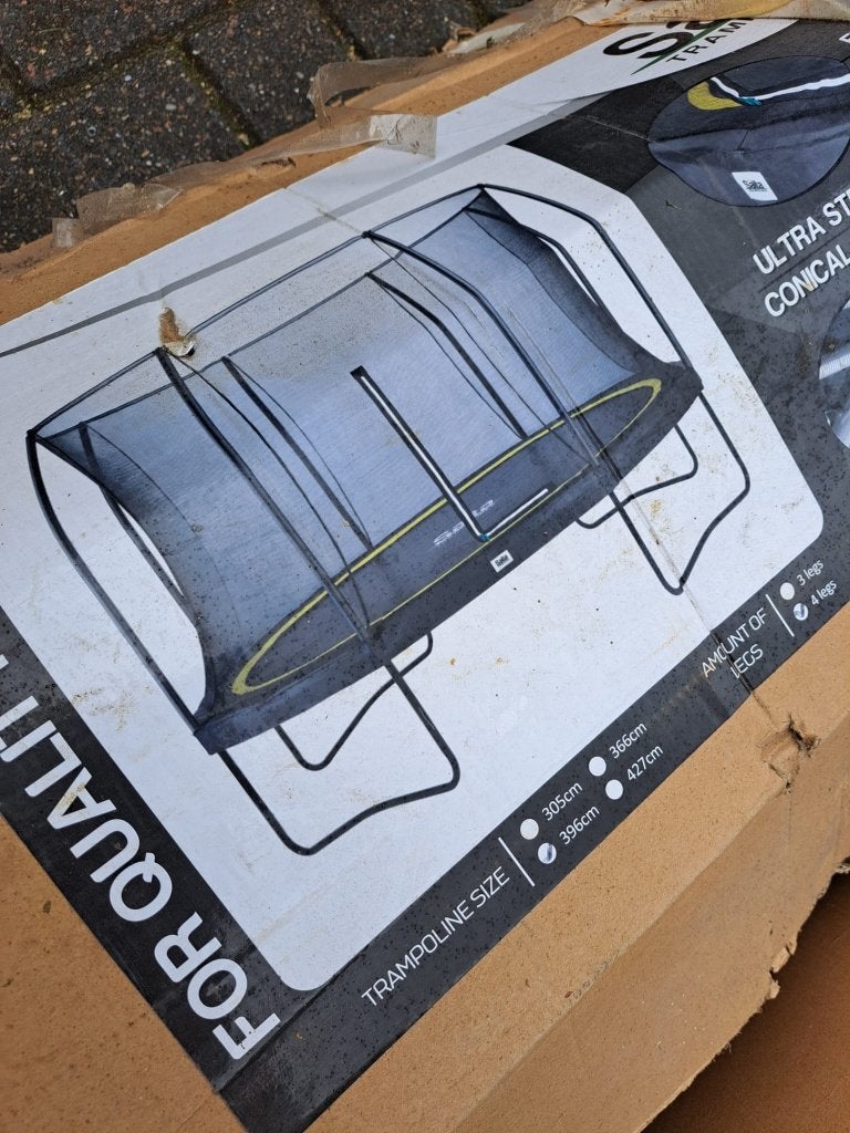 Nieuwstaat! Trampoline salta 396 slechts 1 seizoen gebruikt, Ophalen, Zo goed als nieuw