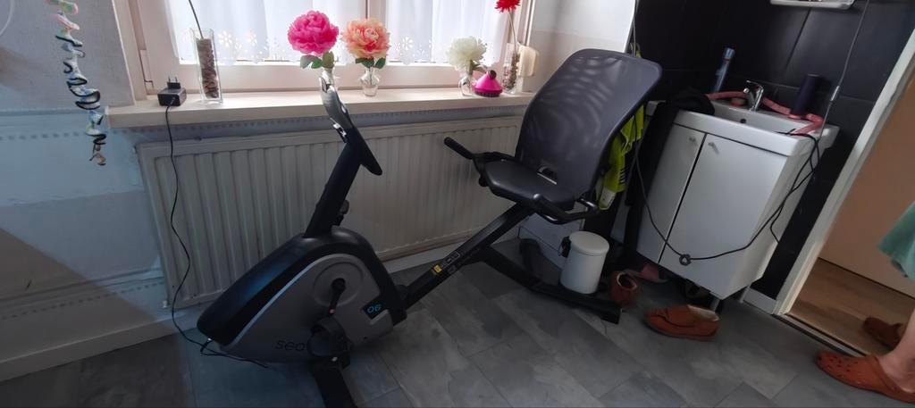 Hometrainer - Ligfiets - Zo goed als nieuw, Sport en Fitness, Fitnessapparatuur, Ophalen, Ligfiets, Zo goed als nieuw, Metaal