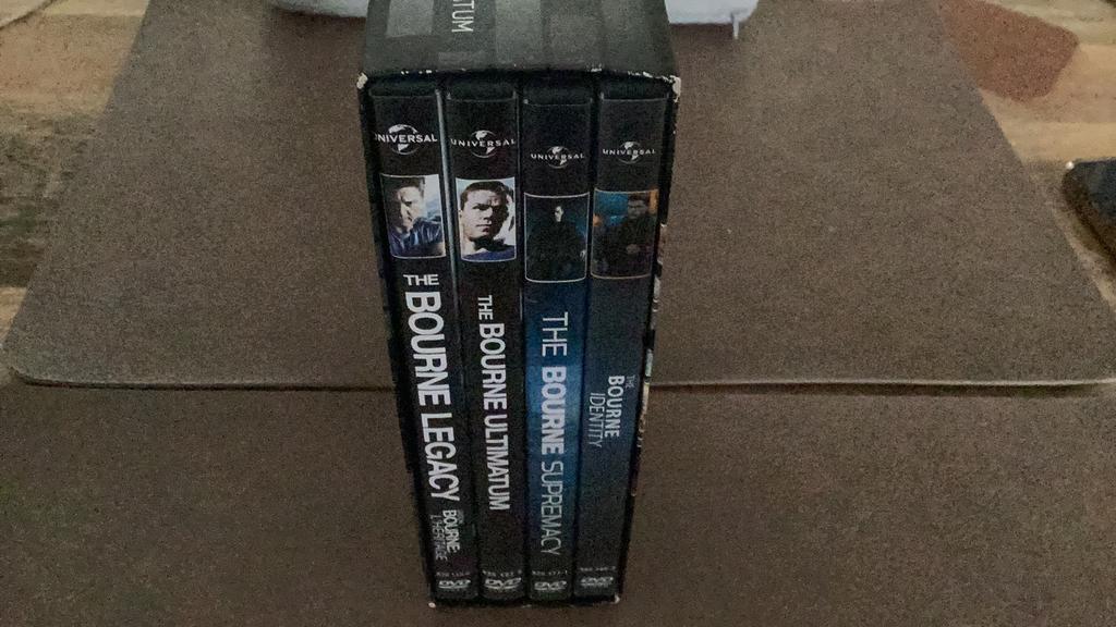 The bourne 4 x dvd, Ophalen of Verzenden, Zo goed als nieuw, GDDR5