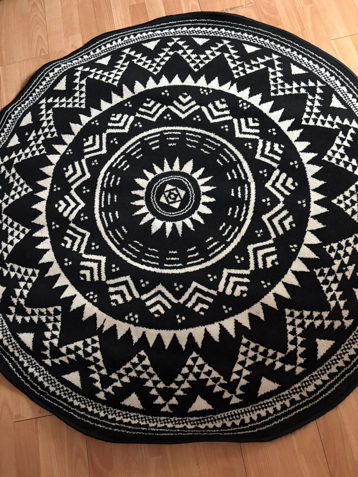 Rond vloerkleed 140cm, Ophalen, Zo goed als nieuw, Rond, 100 tot 150 cm