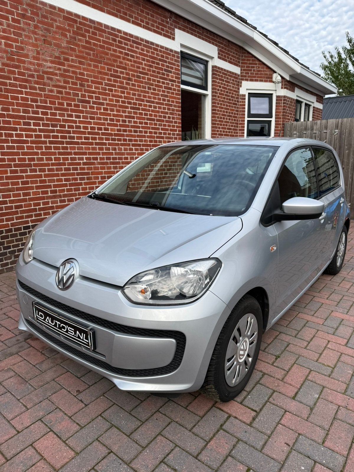 Volkswagen up! 1.0 44KW 5 deurs Grijs, Voorwielaandrijving, Stof, Up!, 840 kg