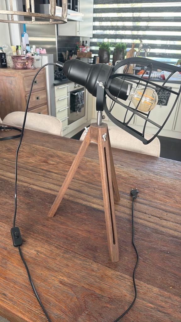 Mooie industriële tafellamp, Ophalen, Zo goed als nieuw, Hout, Minder dan 50 cm