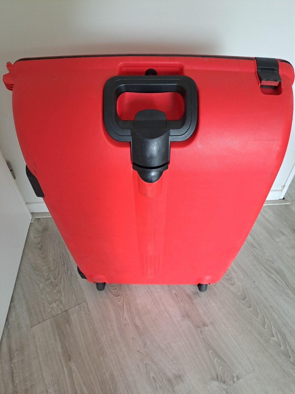 Carlton reiskoffer - hard kunststof - 80x55x30cm, Sieraden, Tassen en Uiterlijk, Koffers, Ophalen