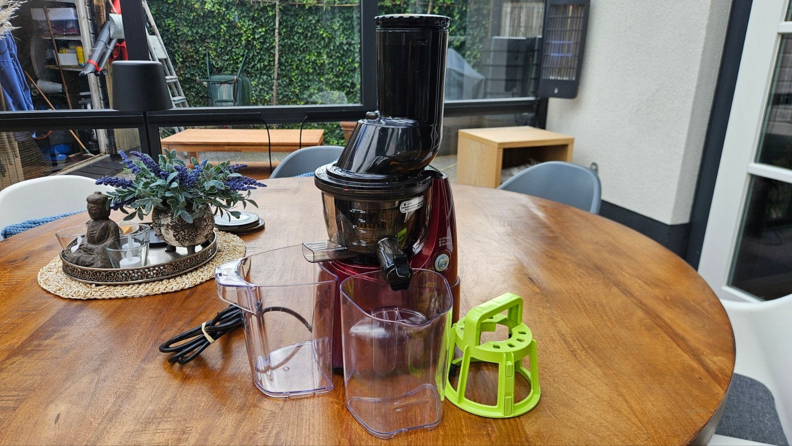 Kuvings Slowjuicer NS-621CES - Zo goed als nieuw, Witgoed en Apparatuur, Ophalen of Verzenden, Zo goed als nieuw, Elektrisch, Slowjuicer