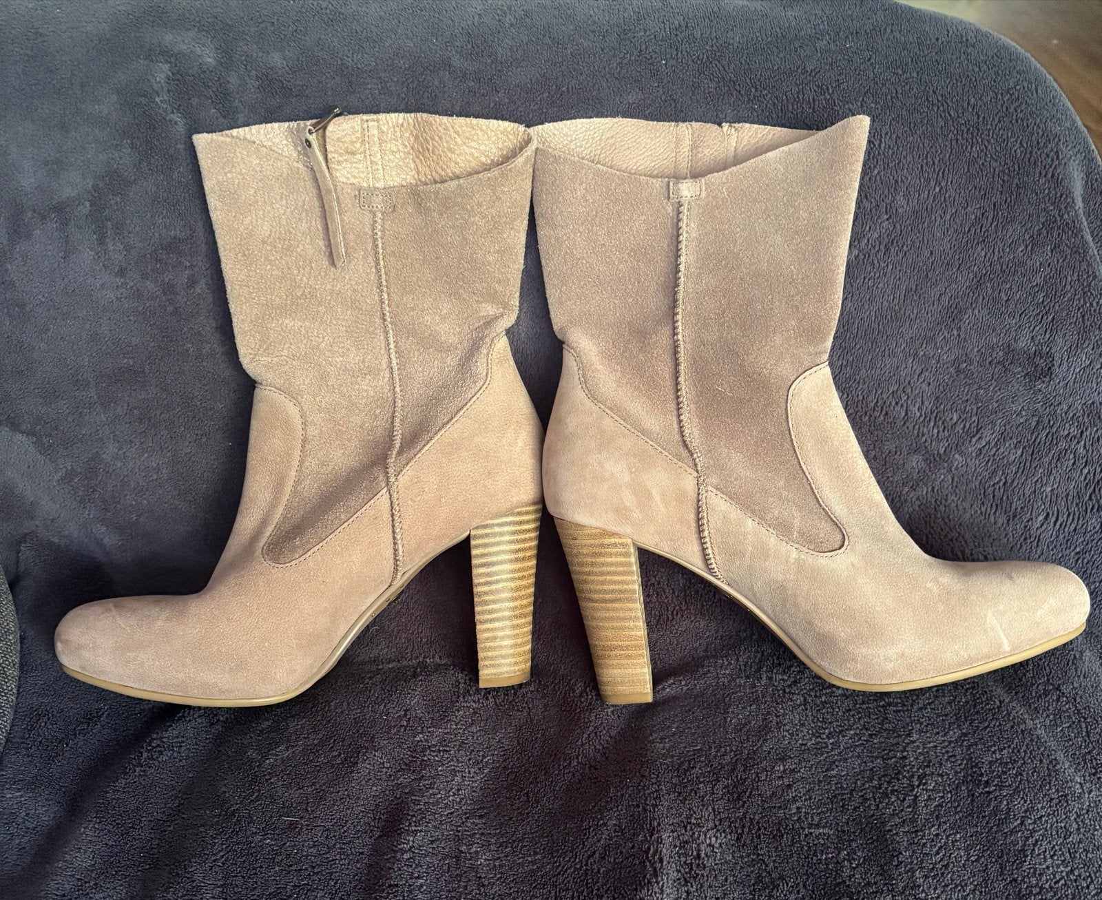UGG Enkellaarzen Maat 39, Beige, Lage of Enkellaarzen, Ophalen of Verzenden, Zo goed als nieuw