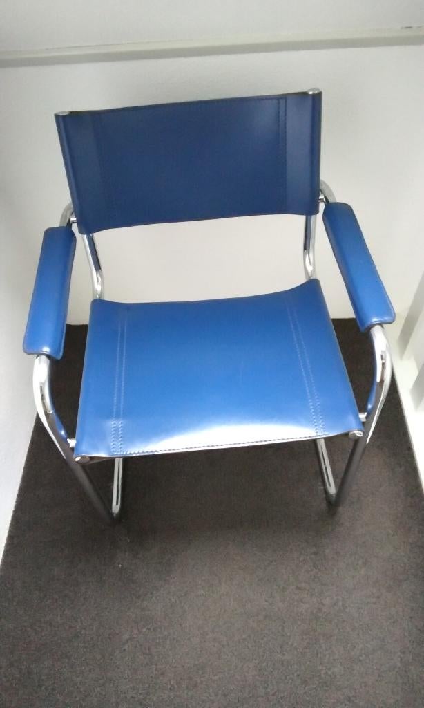 Gereserveerd  6 Mart Stam S34 stoelen en tafel, Huis en Inrichting, Stoelen, Ophalen, Gebruikt, Blauw, Design