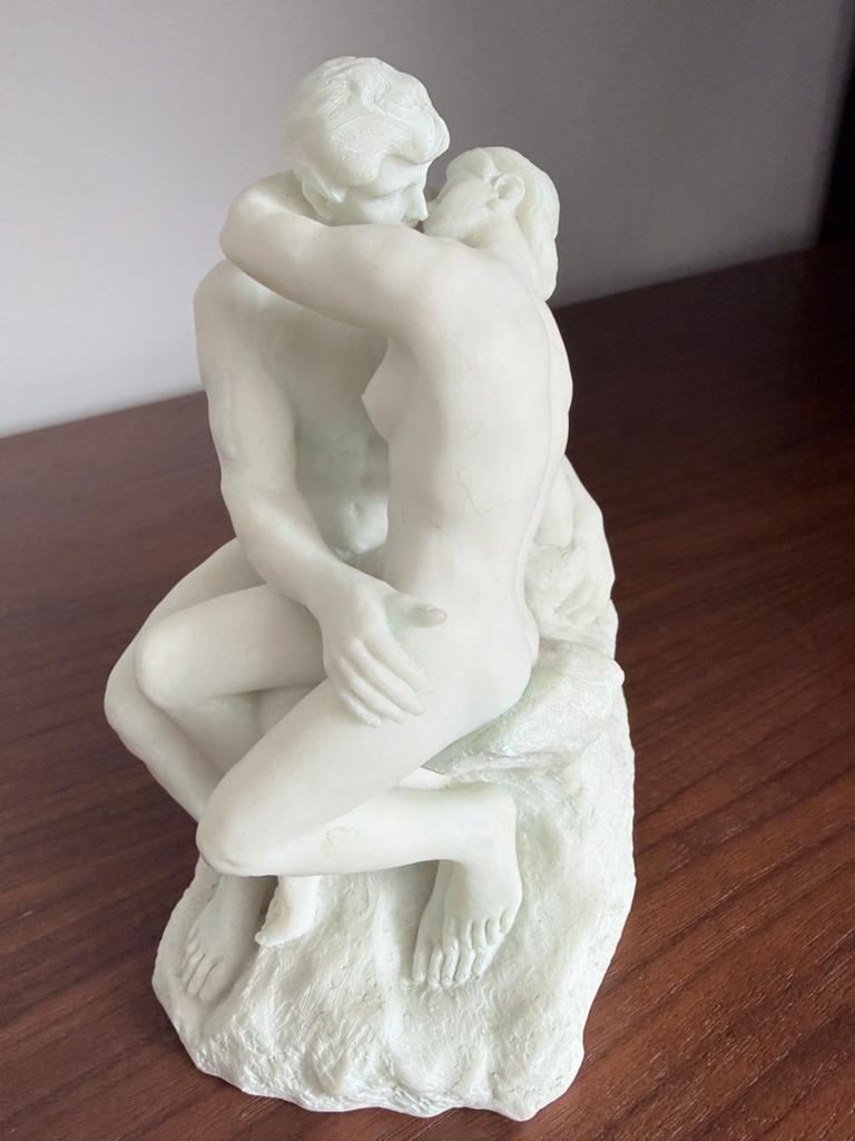 Auguste Rodin - De Kus (Le Baiser) - Parastone, Antiek en Kunst, Groep mensen, Minder dan 20 cm, Kunststof, Ophalen of Verzenden