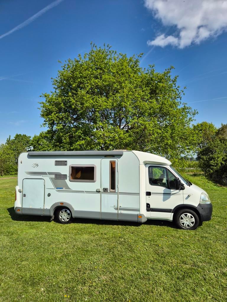 Caravans And Camping Knaus