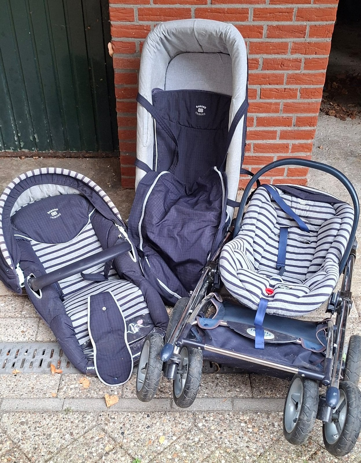 Bebe Confort kinderwagen/autostoeltje, Kinderen en Baby's, Met autostoeltje, Zo goed als nieuw, Combiwagen, Ophalen