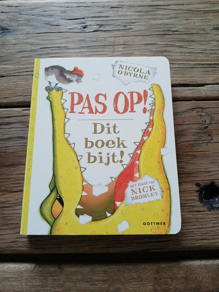 Pas Op! Dit boek bijt! - Nicola O'Byrne, Ophalen of Verzenden, Zo goed als nieuw, 2 tot 3 jaar, Nicola O'Byrne