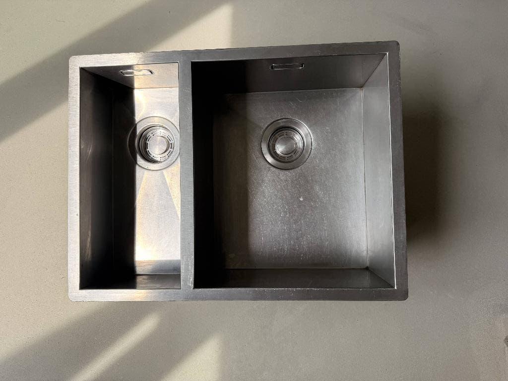 RVS Onderbouw Spoelbak 1,5 Bak – Compleet met bevestiging, Huis en Inrichting, Keuken | Keukenelementen, Ophalen, Gebruikt, Overige kleuren