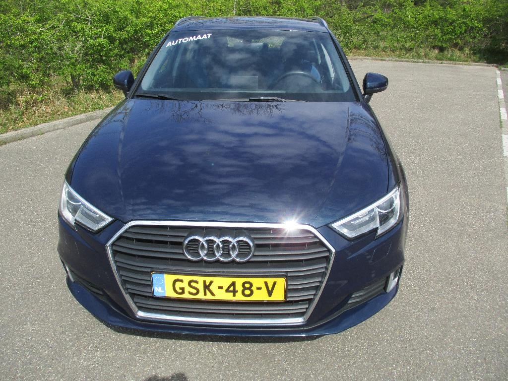 Audi A3 30 Tfsi 116pk S Tronic 2019 Blauw, Auto's, Stof, Euro 6, Blauw, Overige kleuren