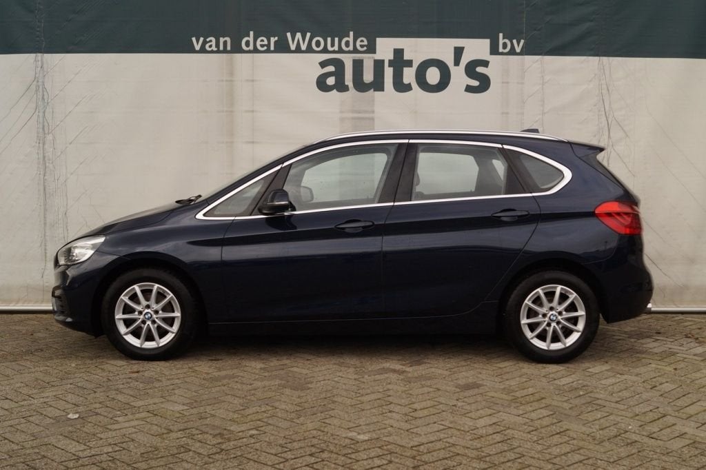 BMW 2 Serie 216d Active High Executive -LEER-LED-NAVI-ECC-, Auto's, Dealer onderhouden, Gebruikt, Blauw, 3 cilinders