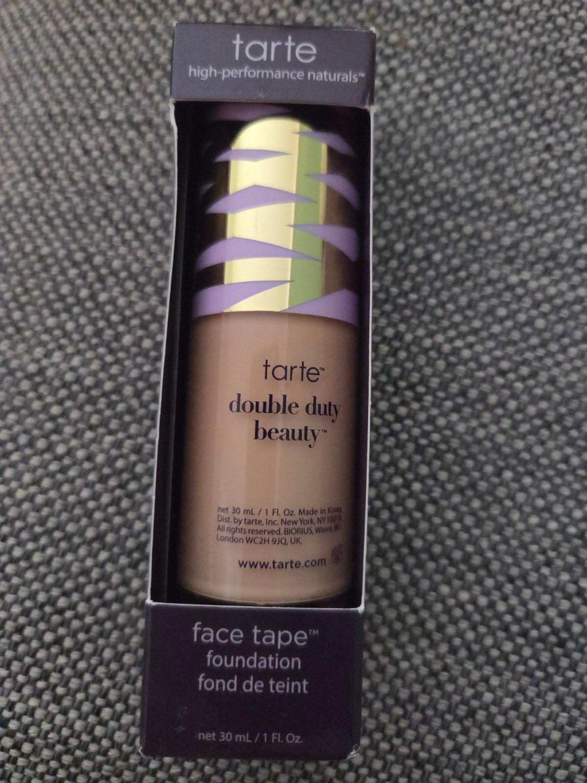 Tarte Double Duty Beauty Face Tape Foundation 27B, Gehele gezicht, Beige, Ophalen of Verzenden, Zo goed als nieuw