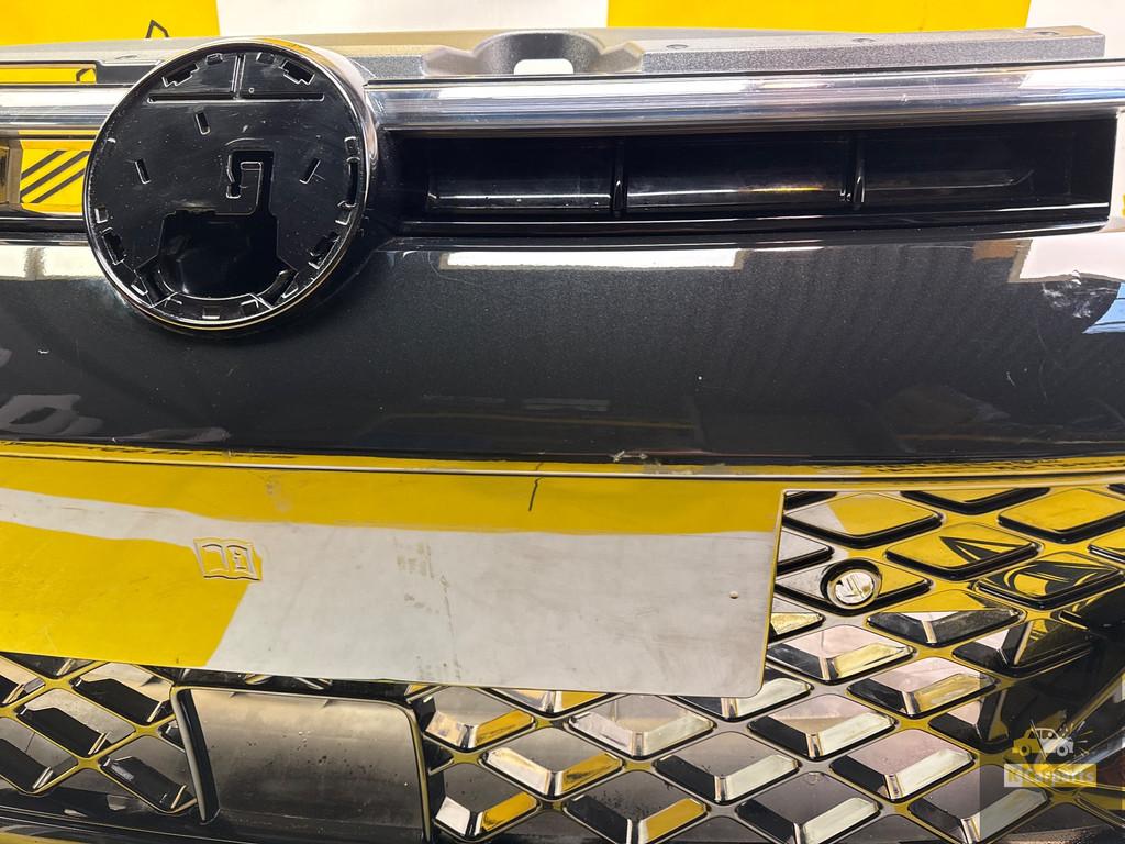 Passat B9 R-LINE VOORBUMPER 6xPDC LED 3J0807221B BUMPER, Gebruikt, Volkswagen AG, Bumper, Berliner Ring 2
38440  Wolfsburg, DE