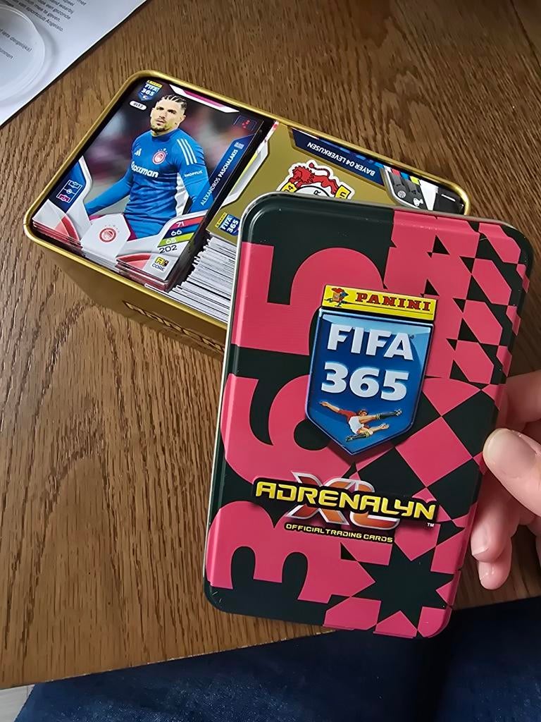 Panini voetbal kaarten 2025, Ophalen of Verzenden, Zo goed als nieuw